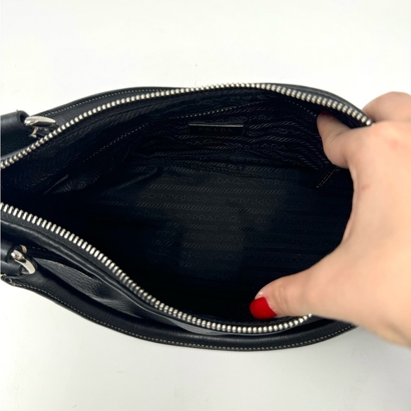 PRADA Vitello Daino Box Shoulder Bag Nero Black - Picture 7 of 11